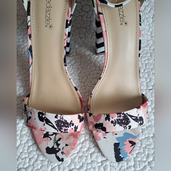 Shoe Dazzle Black and Pink Striped Heels - Picture 8 of 9